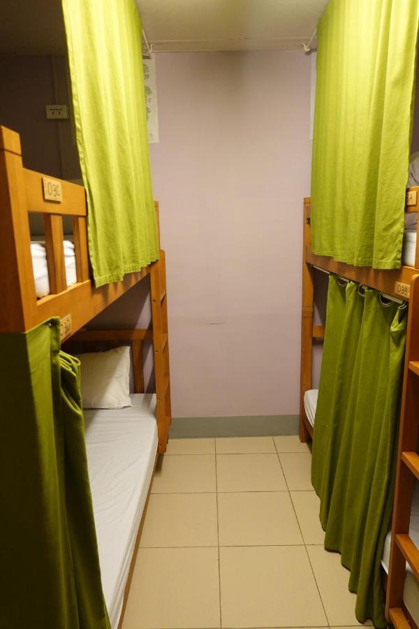 Center.Center Hostel Пули Екстериор снимка