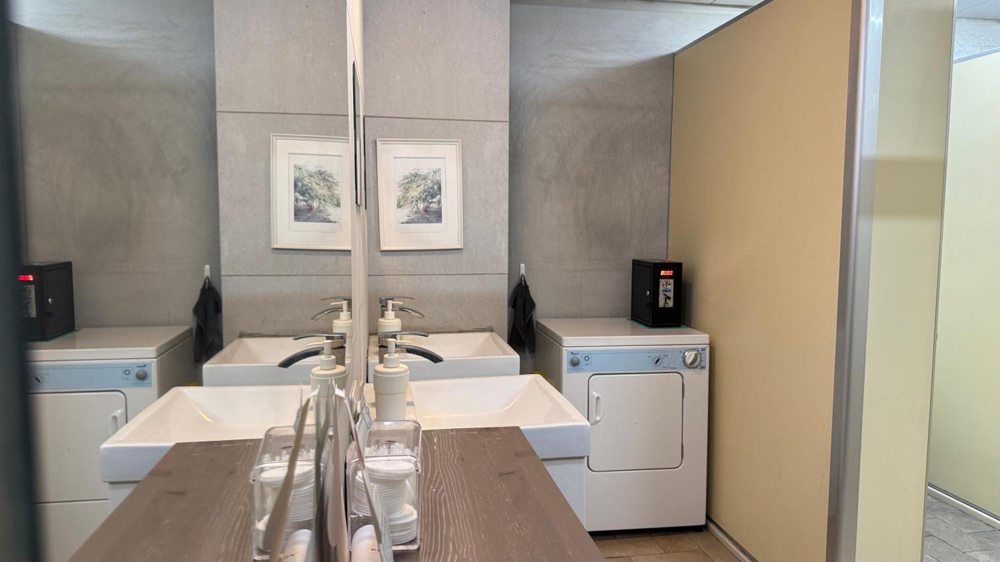 Center.Center Hostel Пули Екстериор снимка