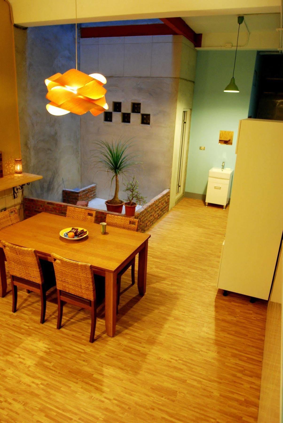 Center.Center Hostel Пули Екстериор снимка
